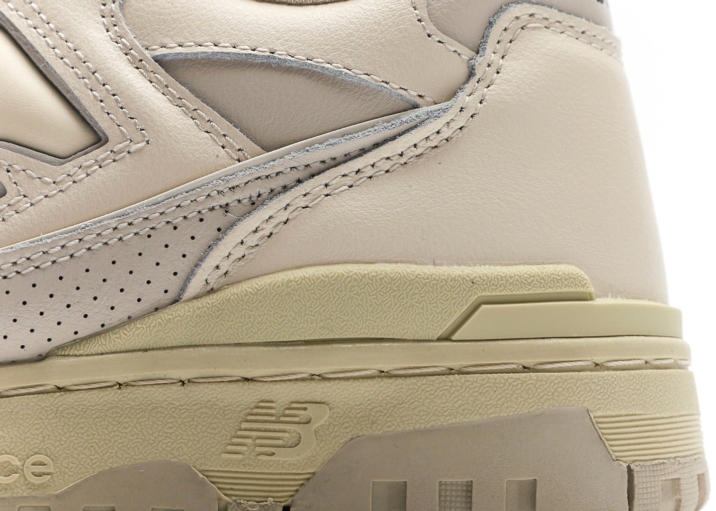 Auralee x New Balance 550 White