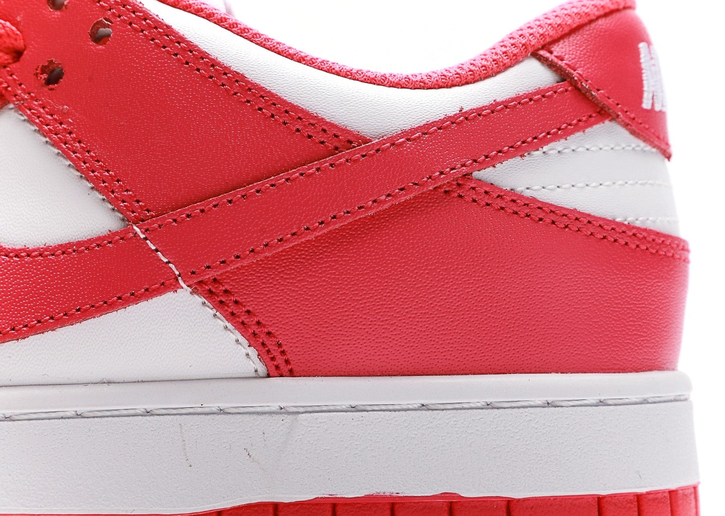 Dunk Low Archeo Pink