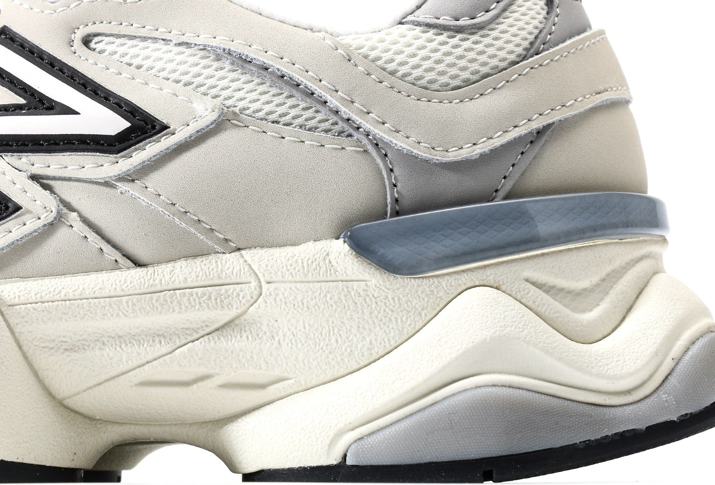 New Balance 9060 "Sea Salt/Rain Cloud/Black"