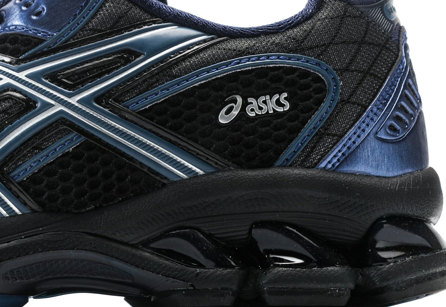 Gel-Nimbus 10.1 Grand Shark