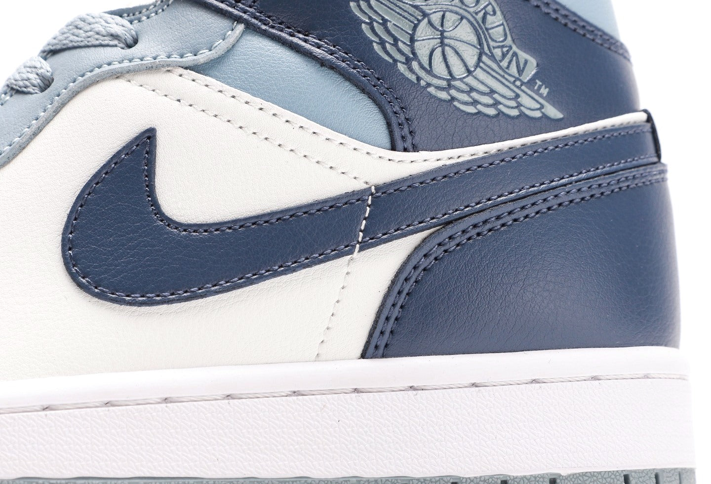 Air Jordan 1 Mid Blue