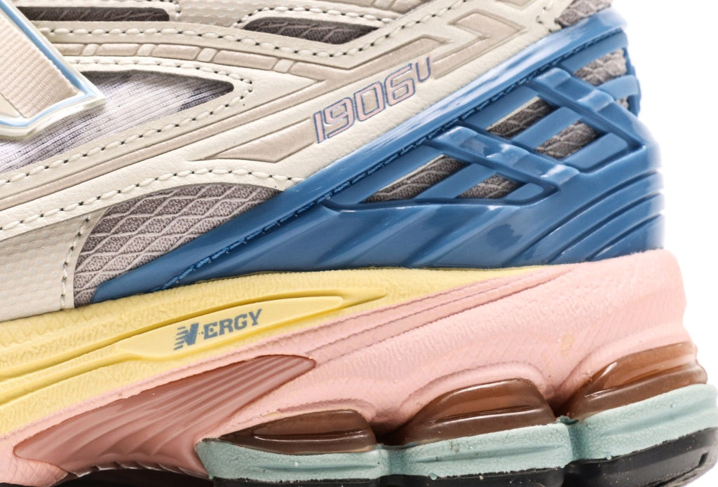 New Balance 1906U "Angora Blue Pink"