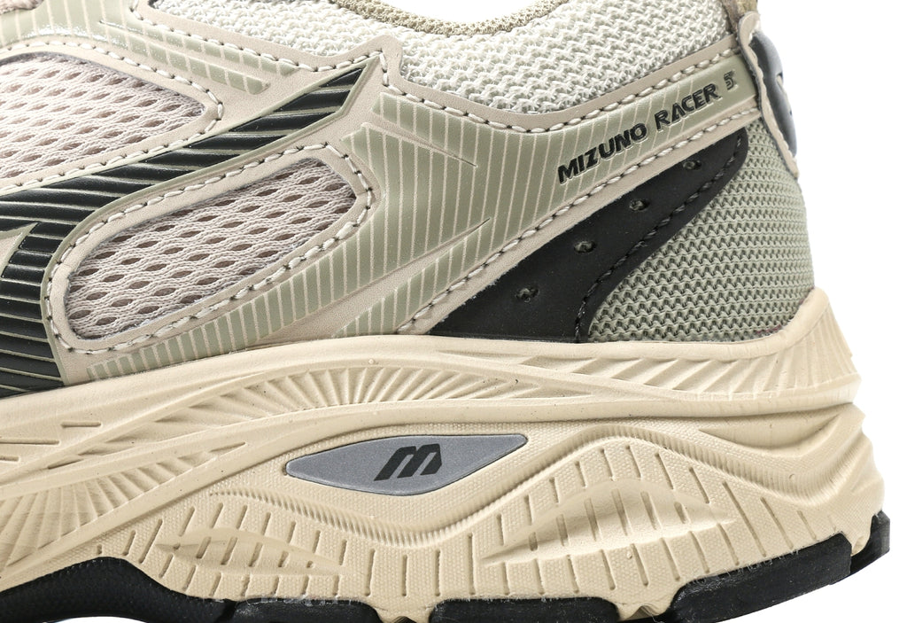 Mizuno RACER S