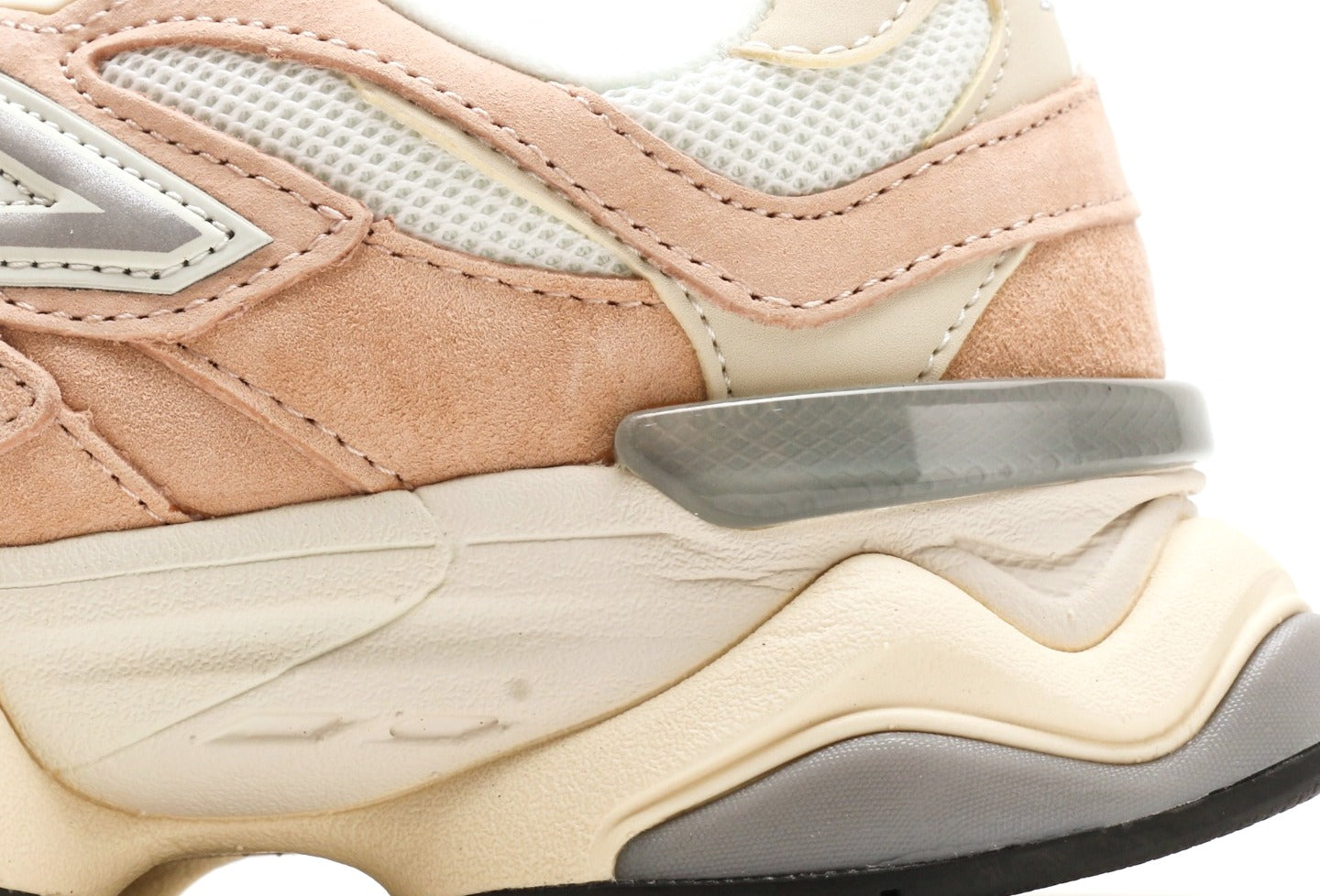 New Balance 9060 Vintage Rose