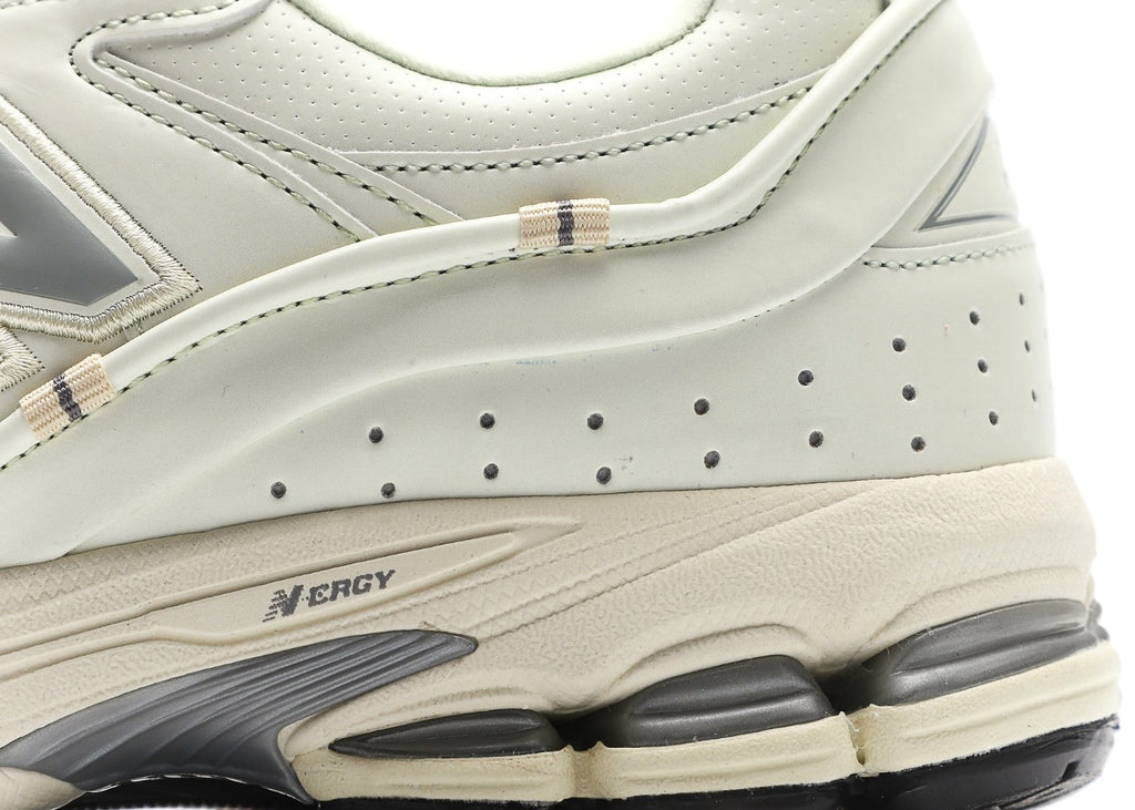 New Balance RANDOMEVENT x UNIK x 2002R [PREMIUM]