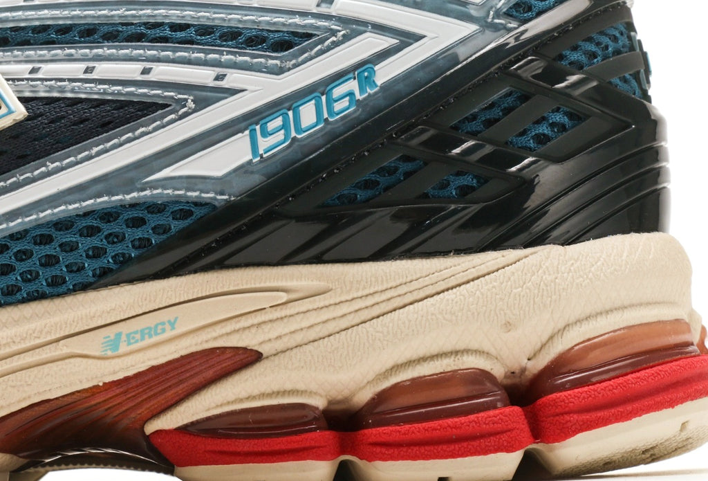 New Balance 1906R Footpatrol X-Ray