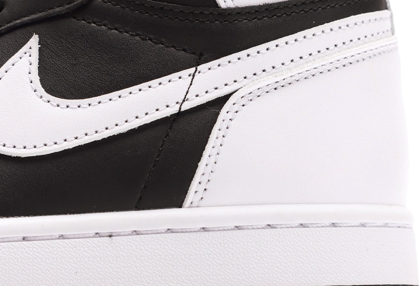 Air Jordan 1 Black White [PK GOD]