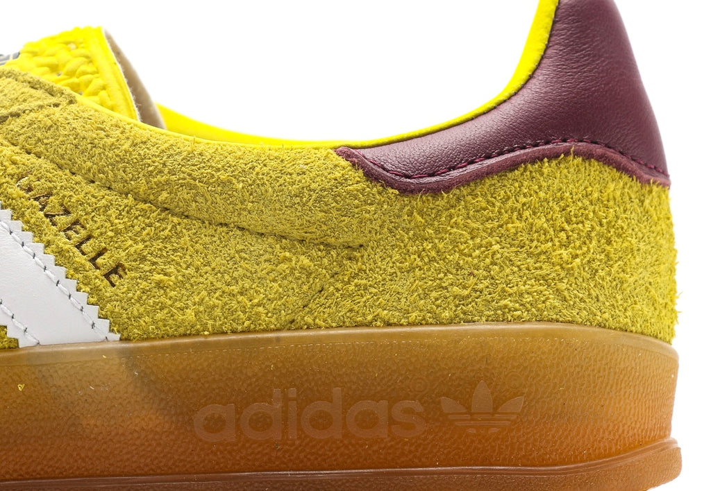 Gazelle Indoor Yellow White