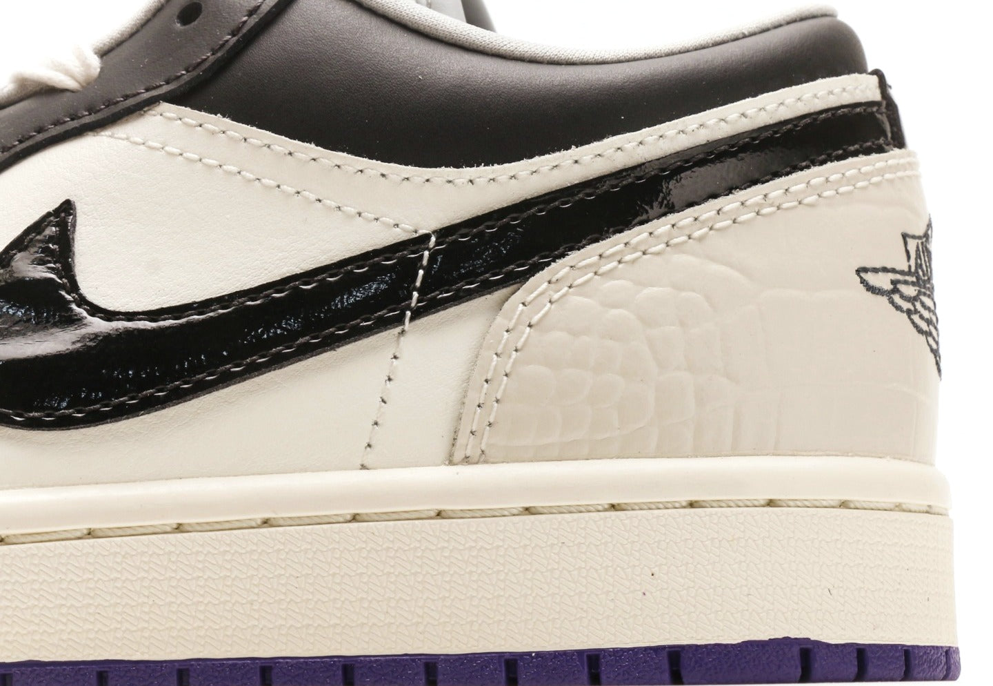 Air Jordan 1 Low SE "Punk Rock"