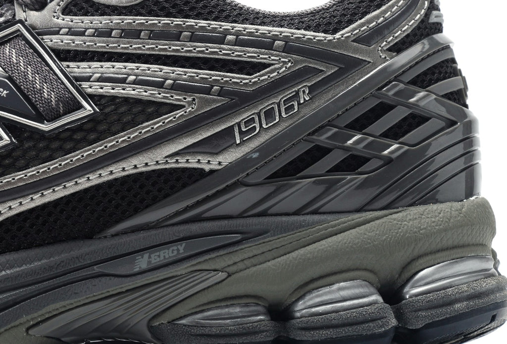New Balance 1906R Black Silver