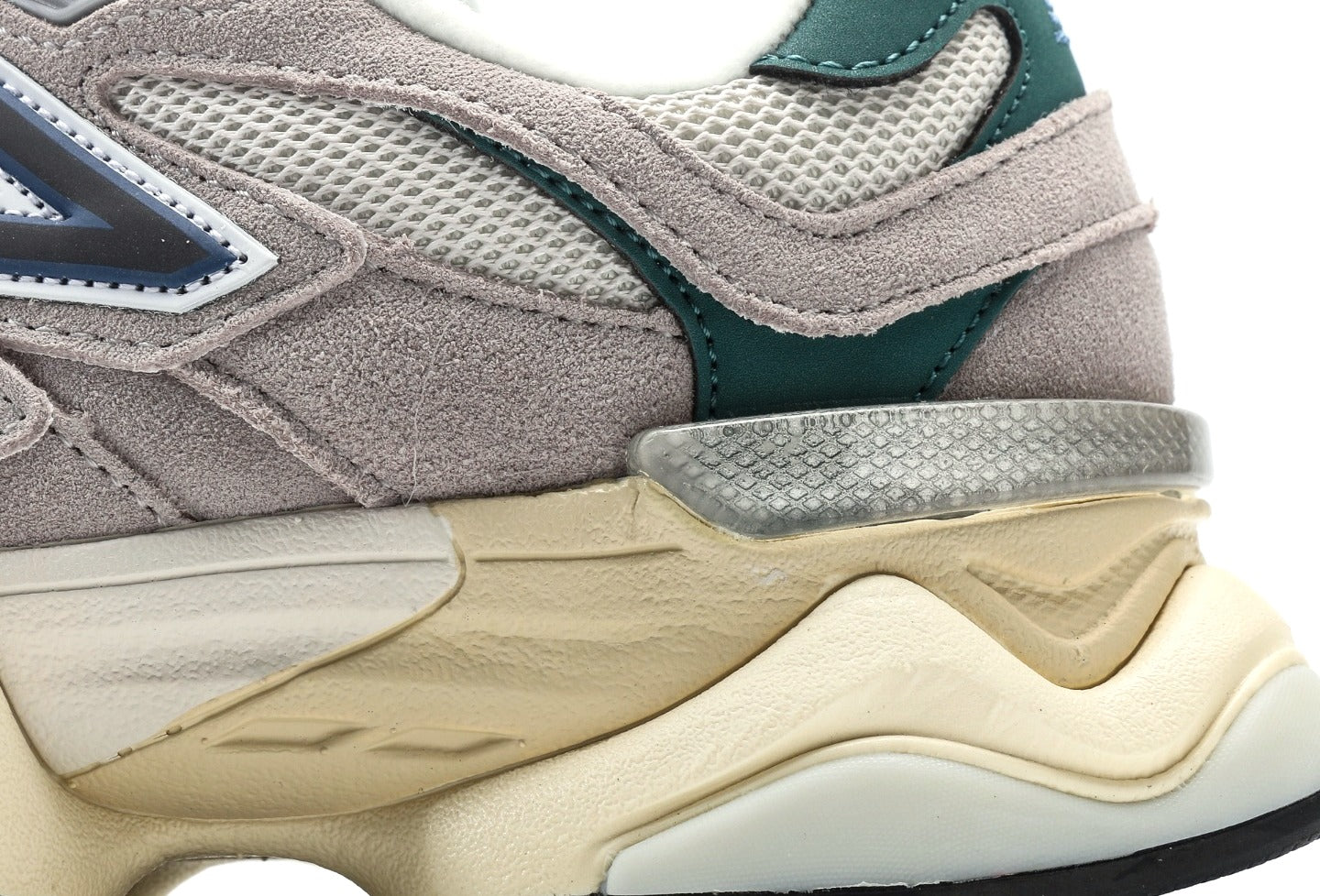 New Balance 9060 Concrete New Spruce