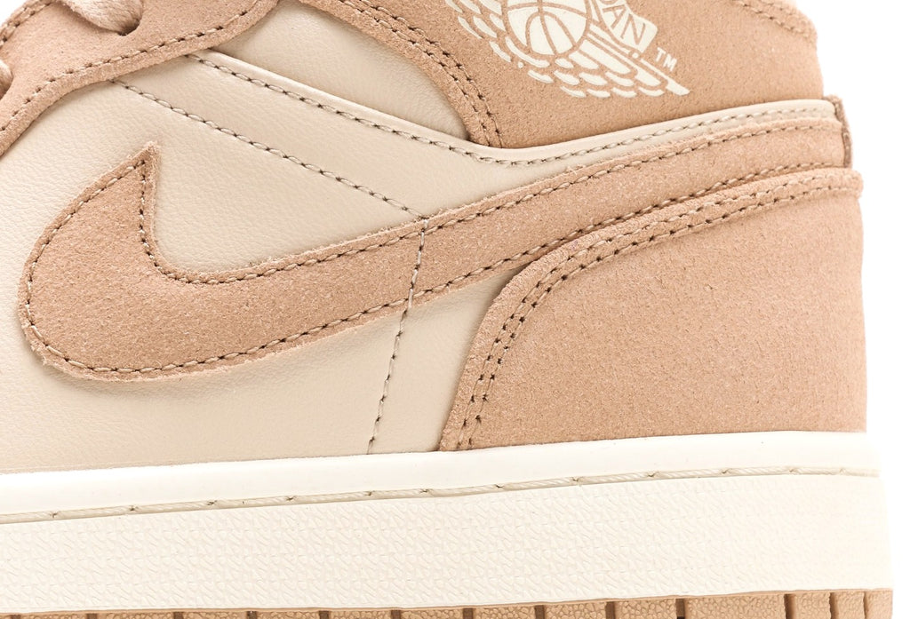 Air Jordan 1 Mid "Light Tan"