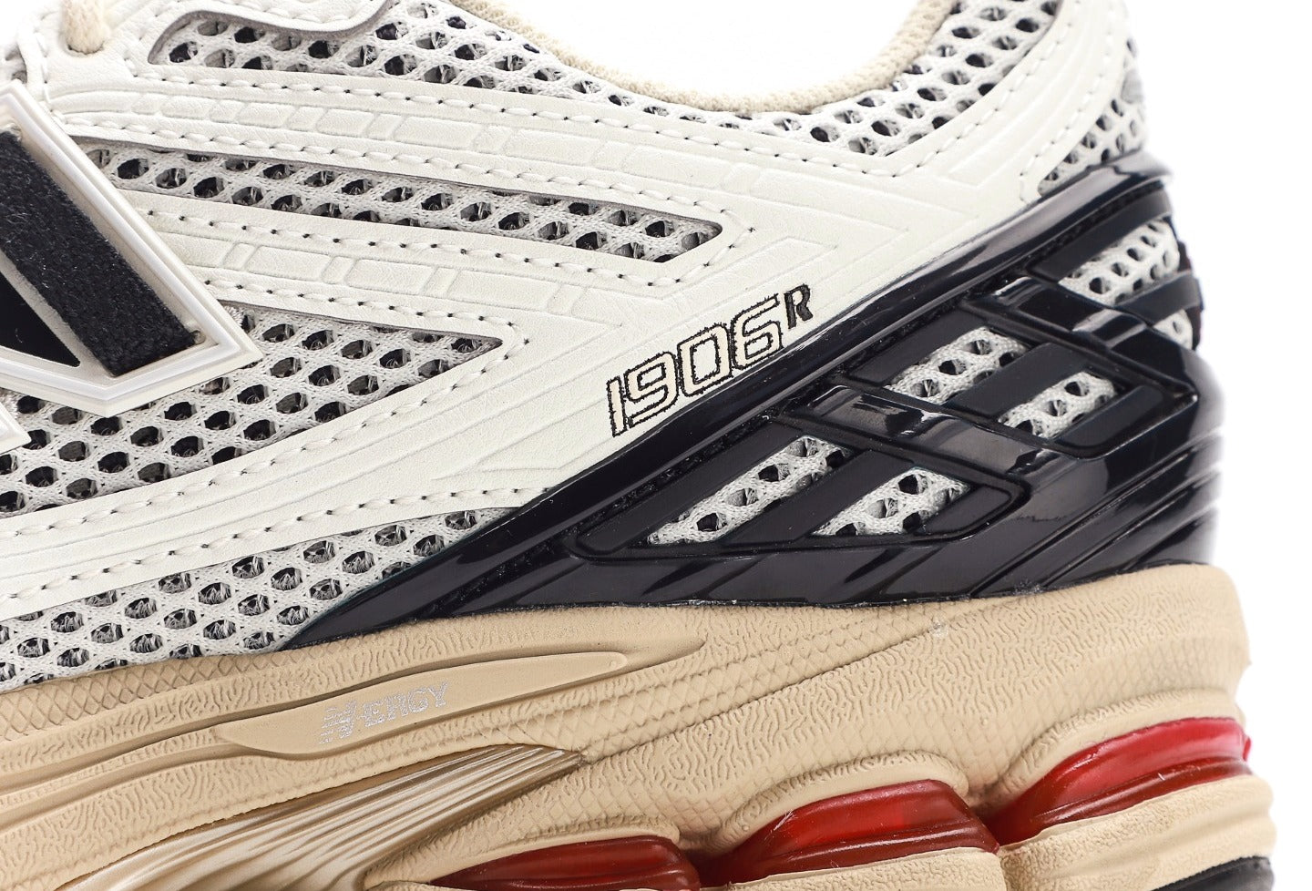 New Balance 1906R "Sea Salt Eclipse" [PK GOD]