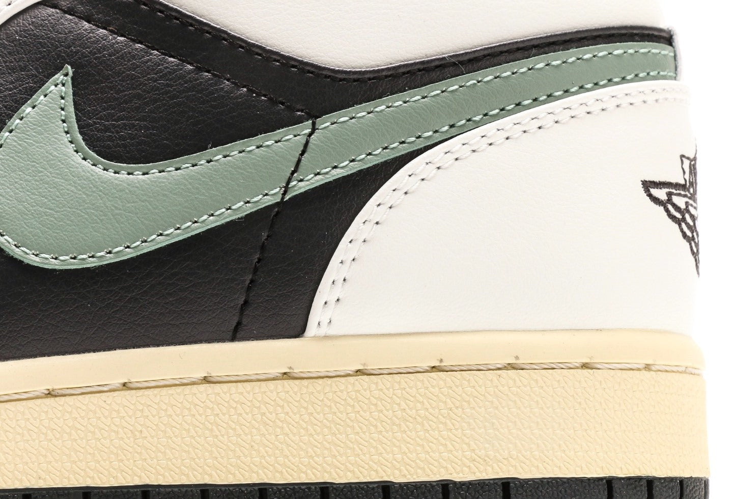 Air Jordan 1 Low 'Jade Smoke'