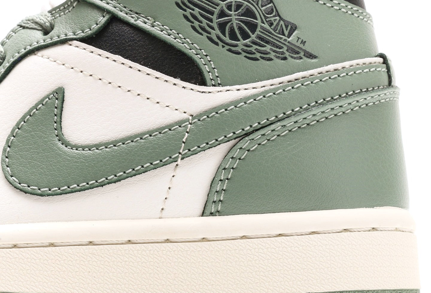 Air Jordan 1 Mid "Jade Smoke"