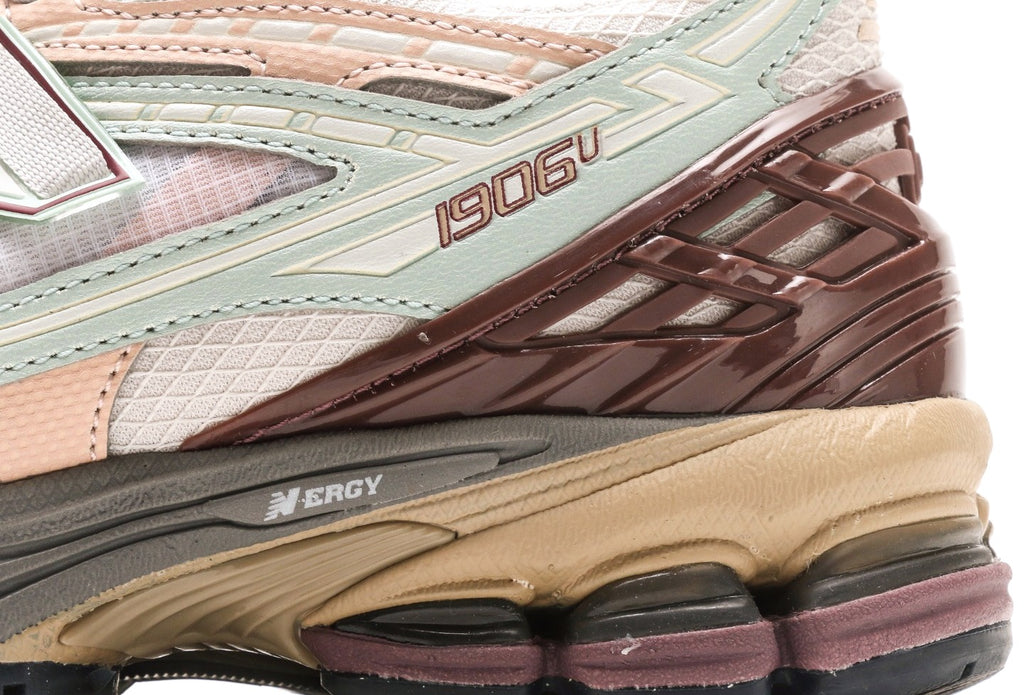 New Balance 1906U "Clay Ash"