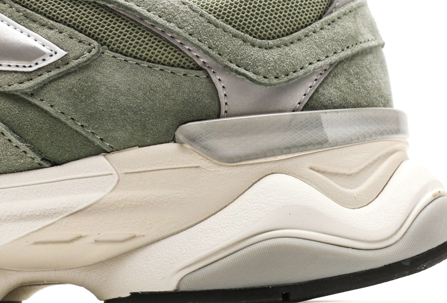 New Balance 9060 "Kahki"
