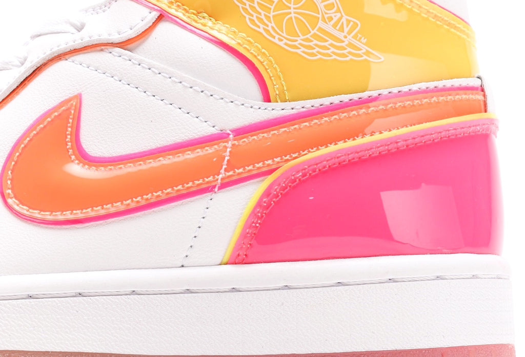 Air Jordan 1 Mid SE 'Edge Glow'