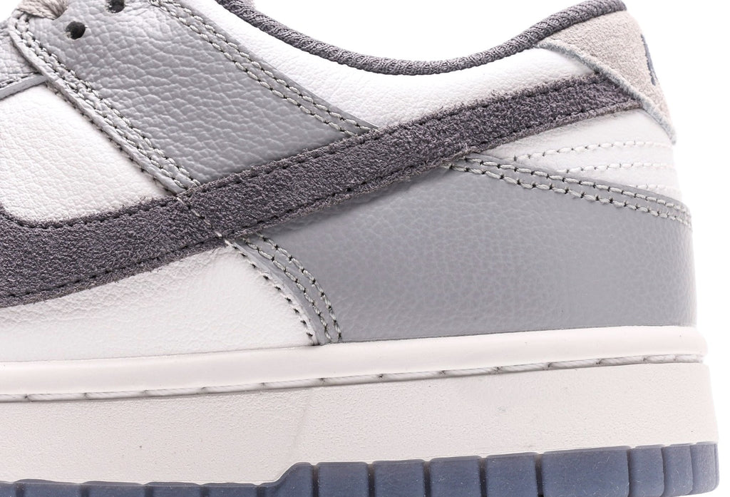 Dunk Low SE 'Light Carbon' [PK GOD]