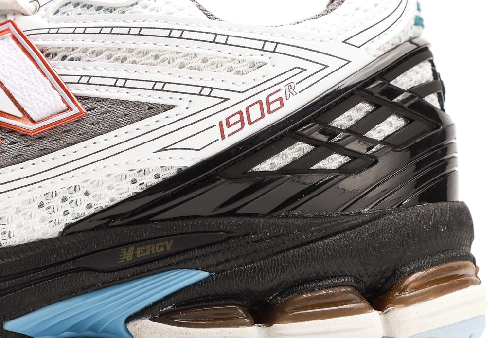 New Balance 1906R "White Black Copper"