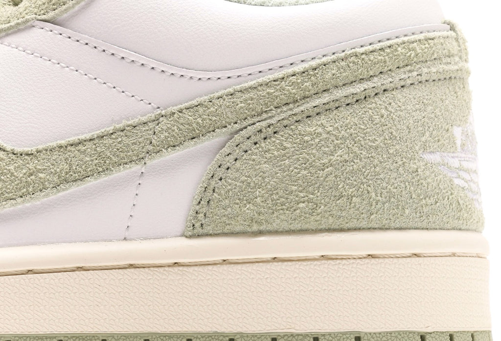 Air Jordan 1 Low SE 'Seafoam'