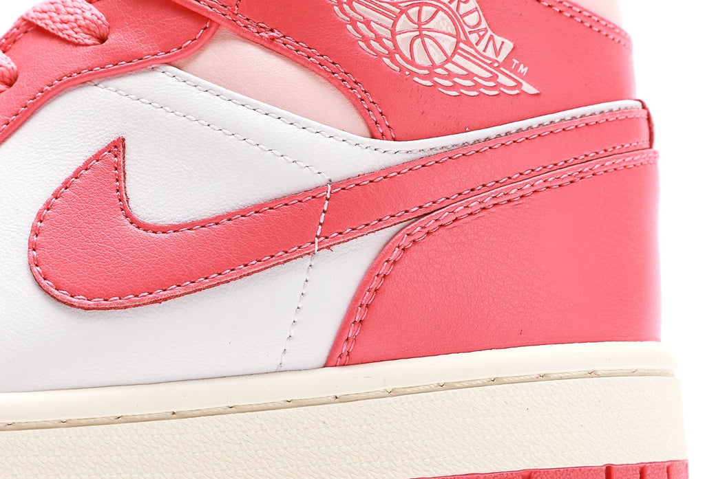Air Jordan 1 Mid 'Strawberries and Cream'