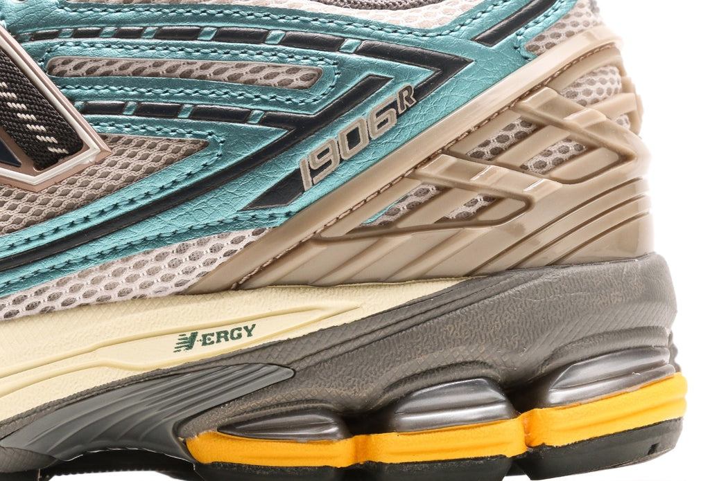 New Balance 1906R "New Spruce"