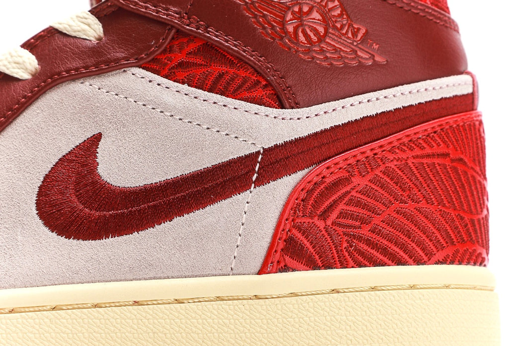 Air Jordan 1 Mid SE Tiki Leaf Team Red