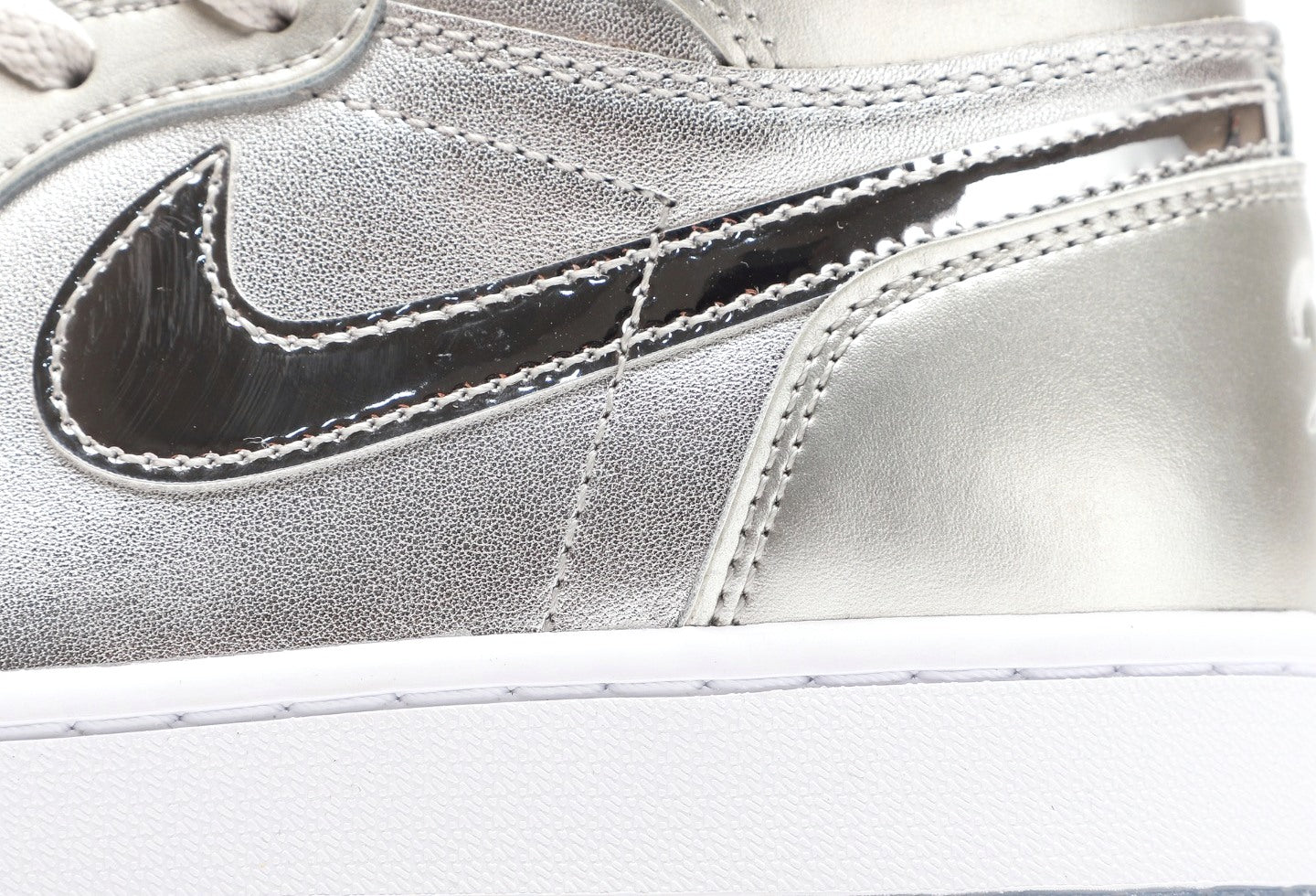 Air Jordan 1 High Golf Gift Giving Metallic Silver