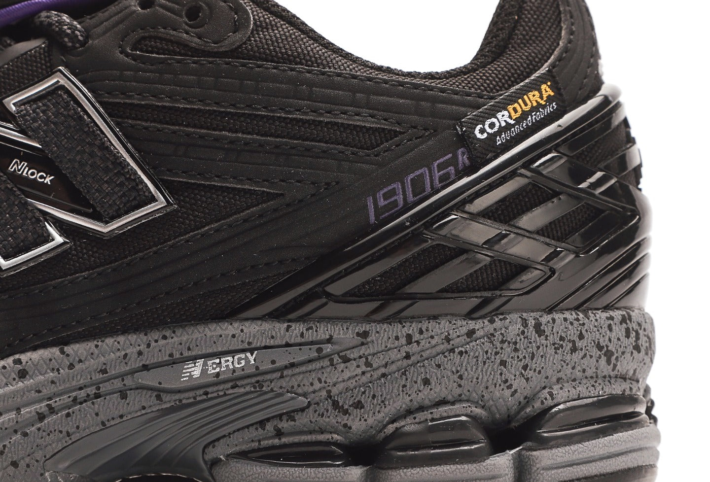 New Balance 1906R Cordura "Pouch - Black"