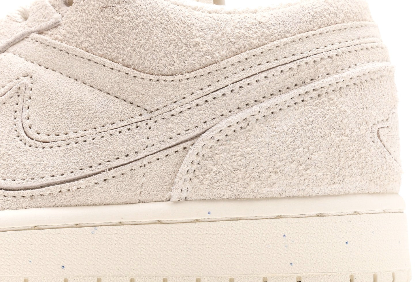 Air Jordan 1 Low SE Craft "Photon Dust/Grey"