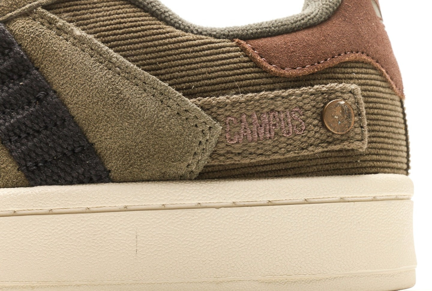 Campus 00s "Olive"