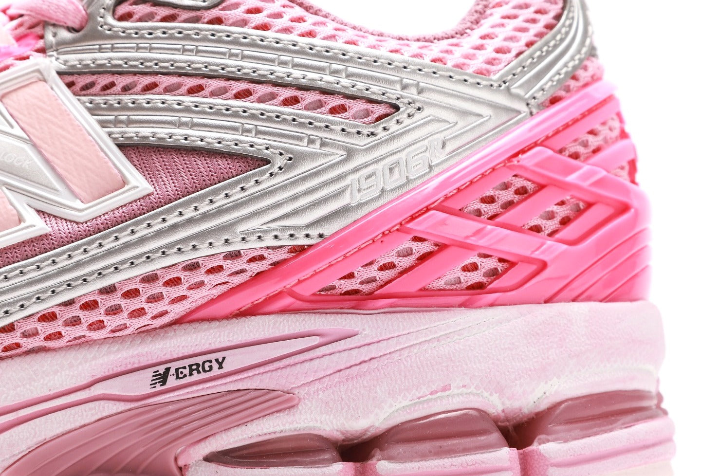 New balance 1906r Pink