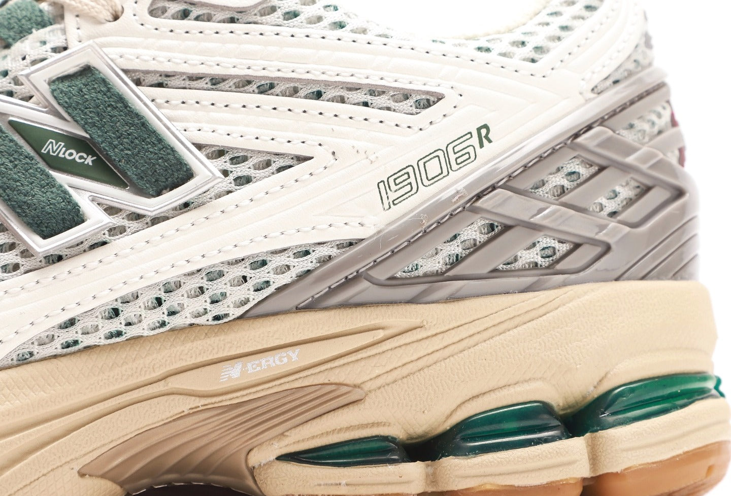 New Balance 1906R "White Green"