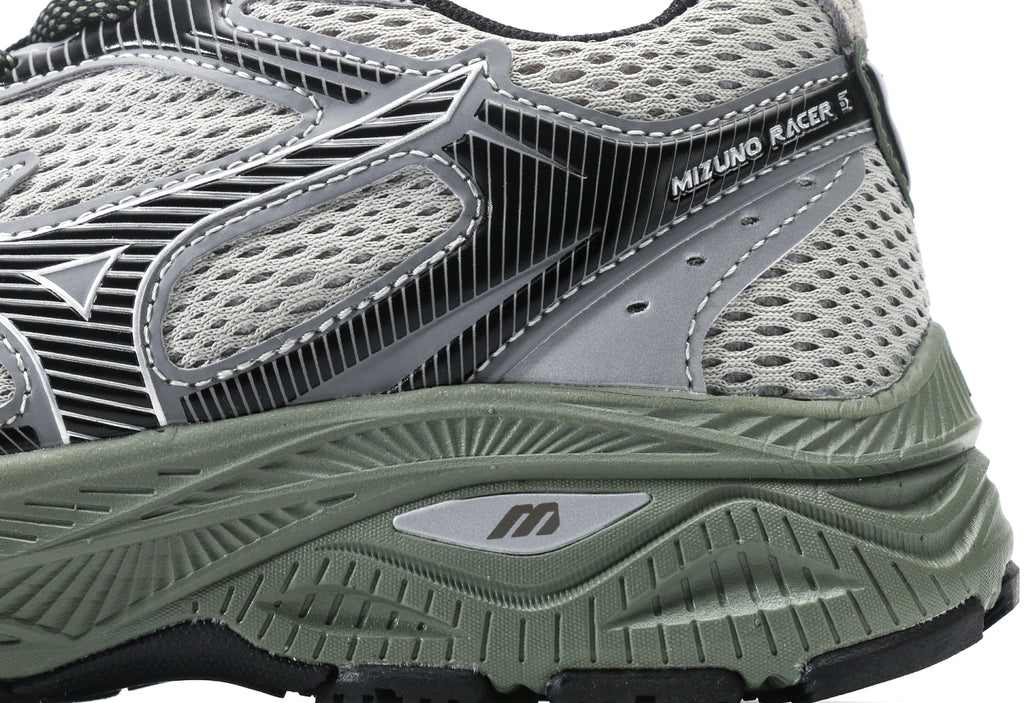 Mizuno RACER S