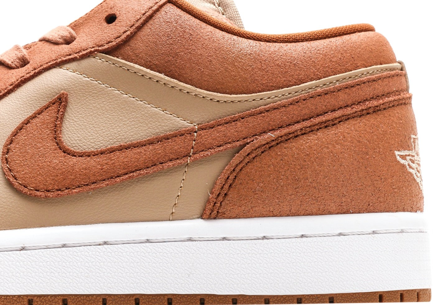 Air Jordan 1 Low SE Legend Coffee