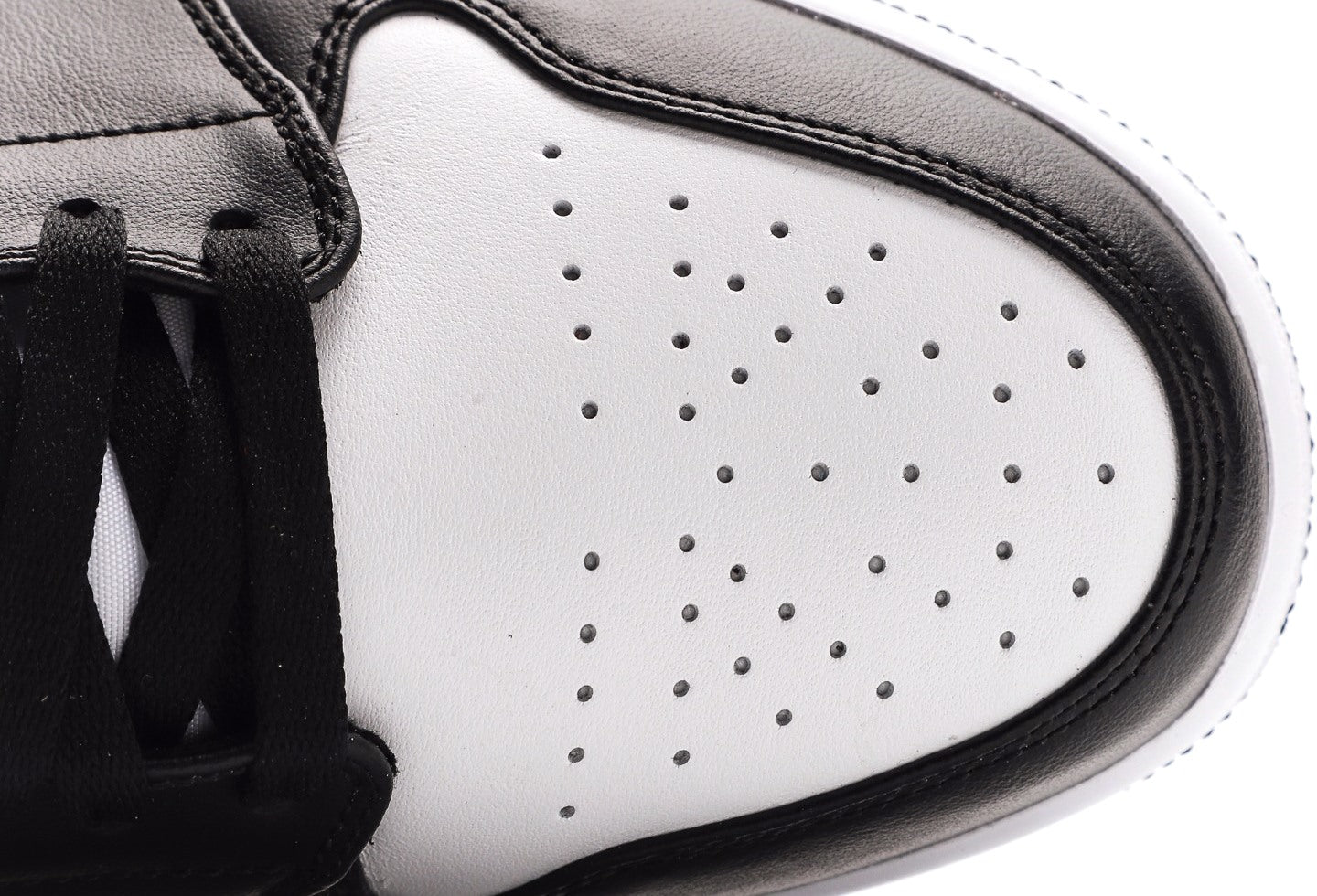 Air Jordan 1 Mid 'Panda' Black White