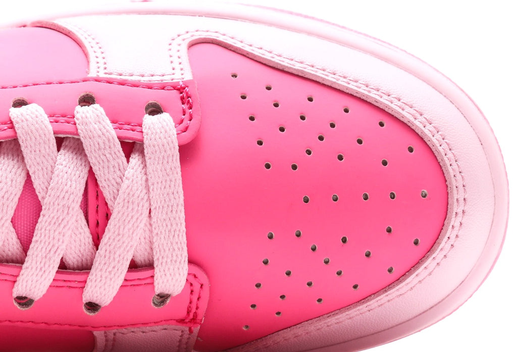 Dunk Low Hyper Pink