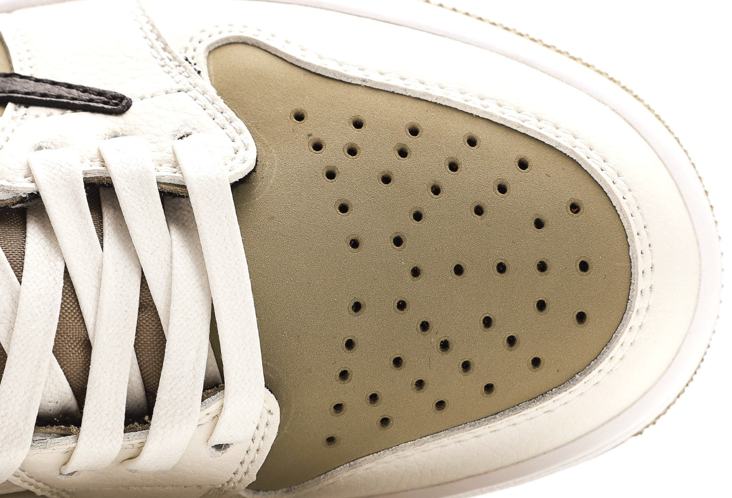 Travis Scott x Air Jordan 1 Low Golf 'Neutral Olive'