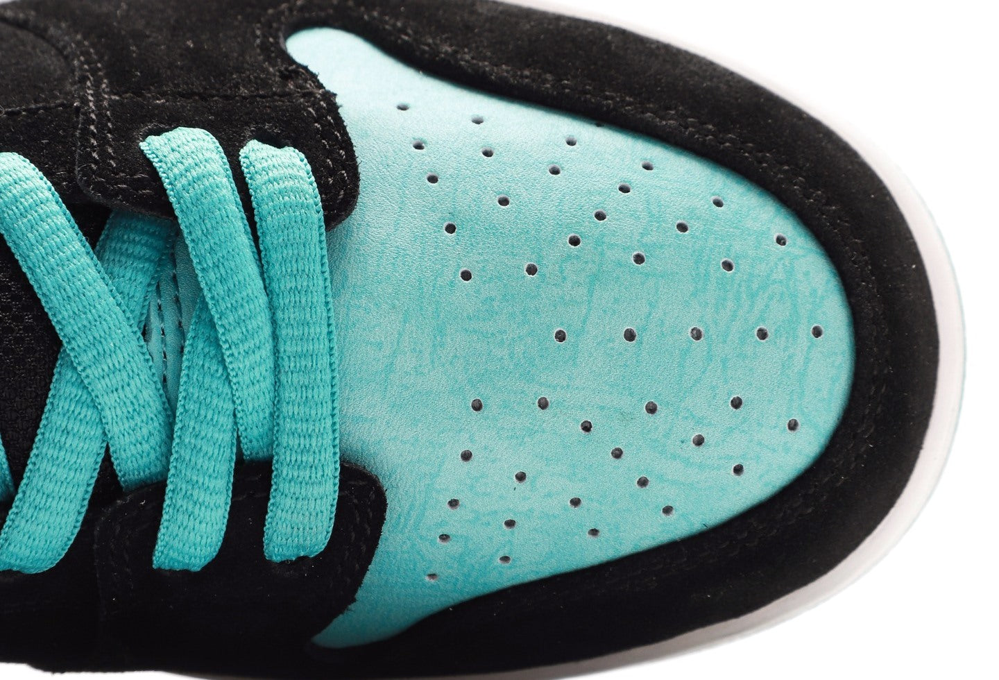 Dunk SB Low Clear Jade