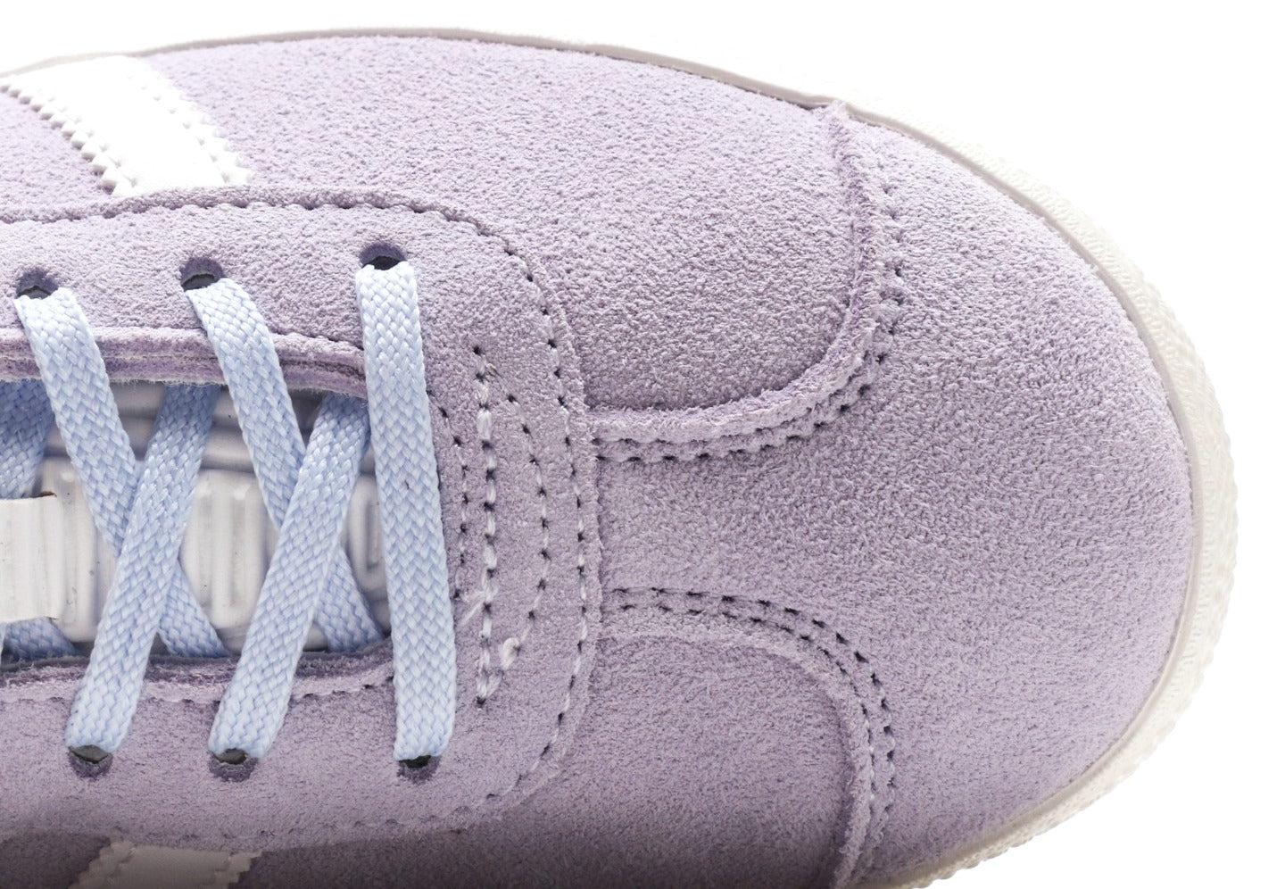 Gazelle Violet Tone