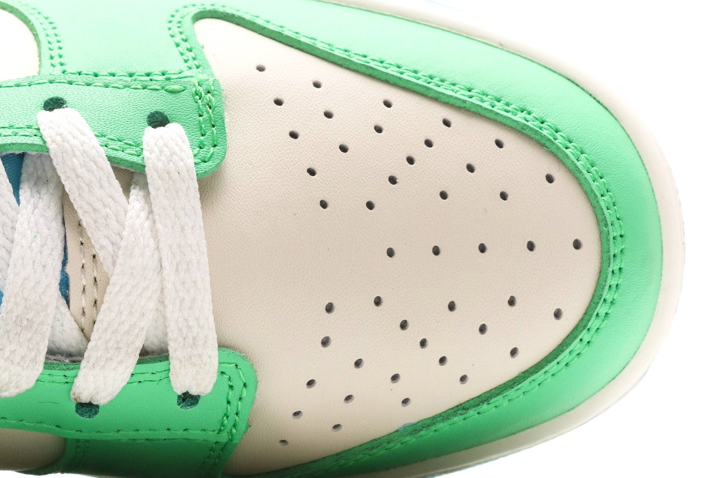 Dunk Low Green Shock