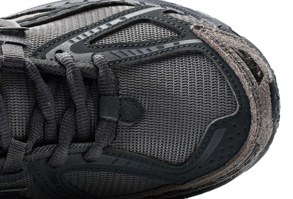New Balance 1906R Greyscale
