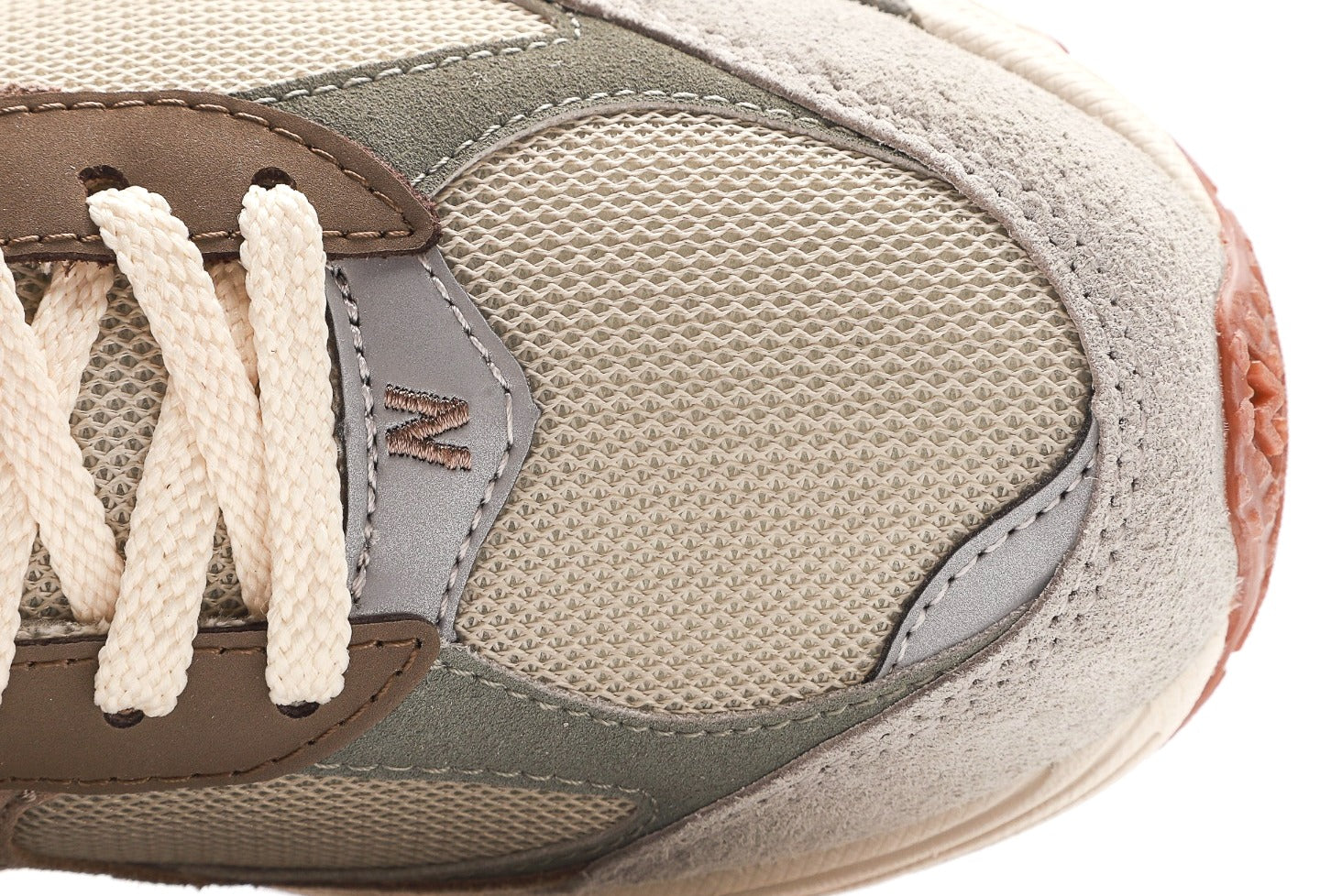New Balance 2002R Oasis