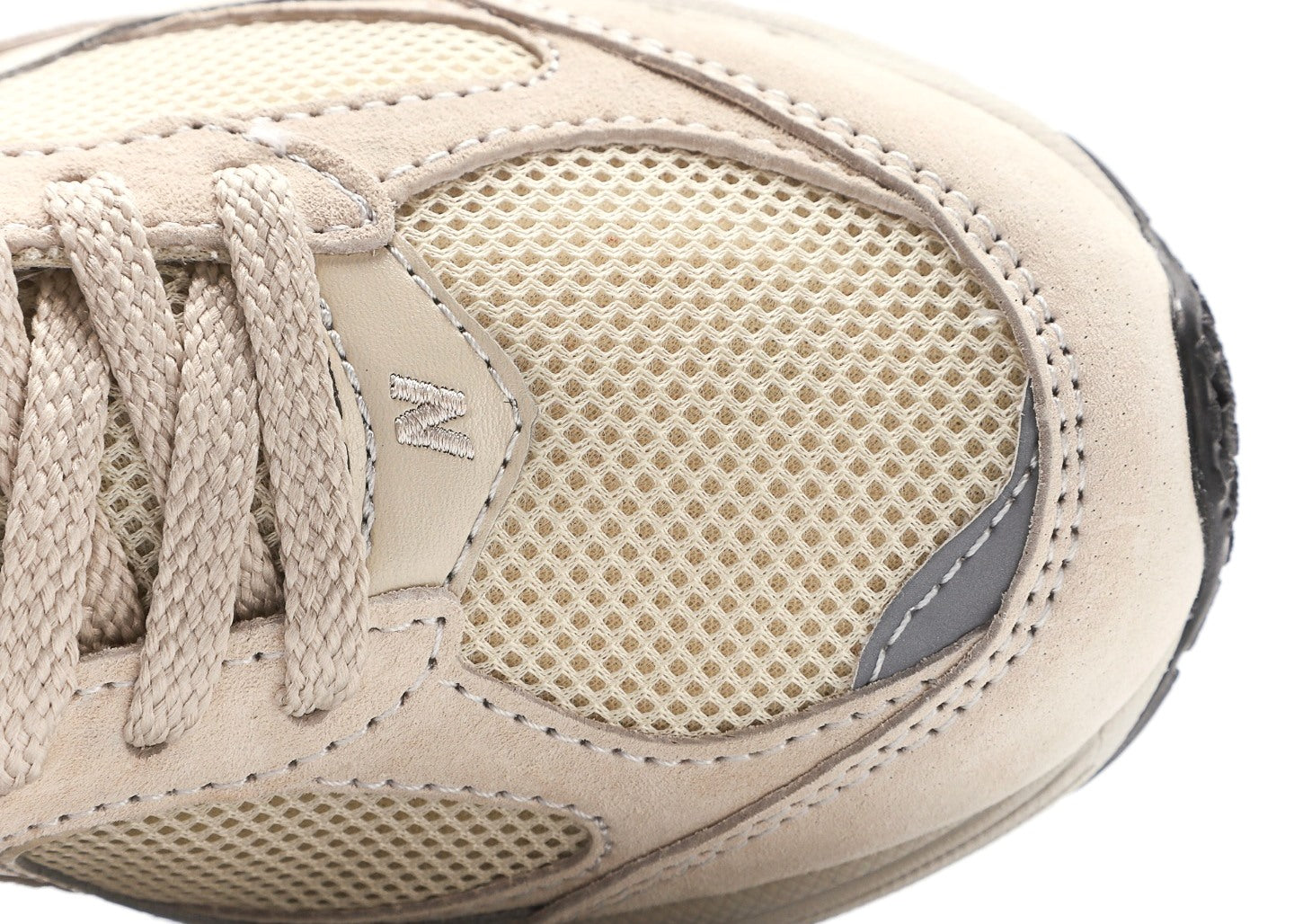 New Balance 2002R Aluminum