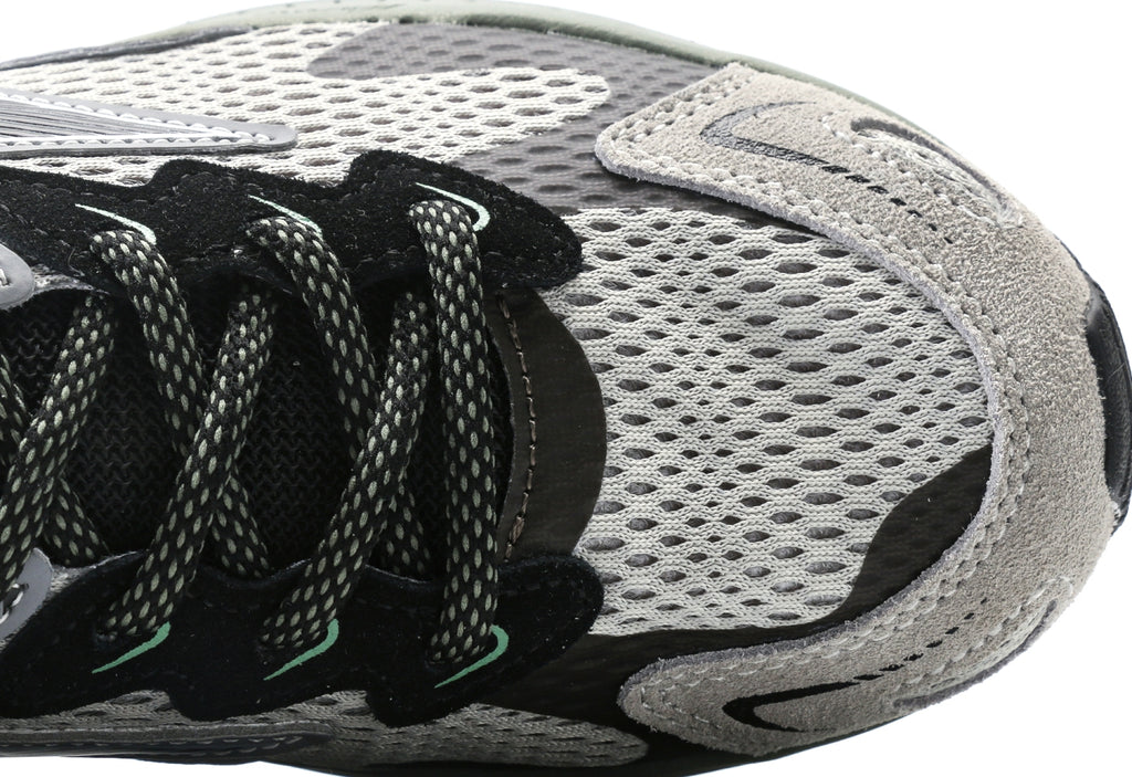 Mizuno RACER S
