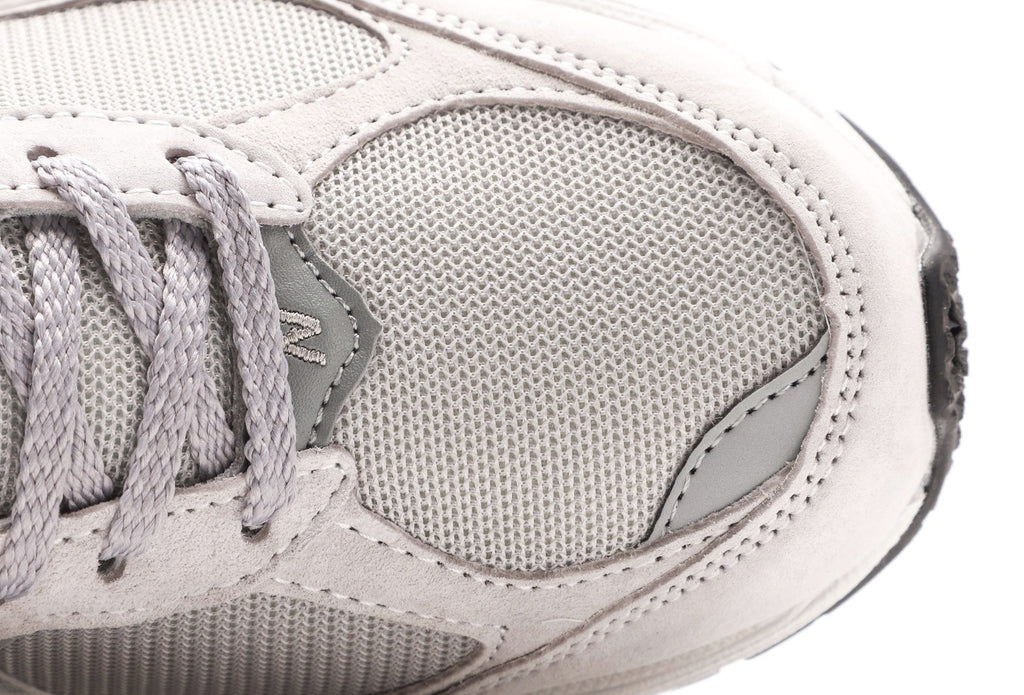 New Balance 2002R "Light Dark Grey"