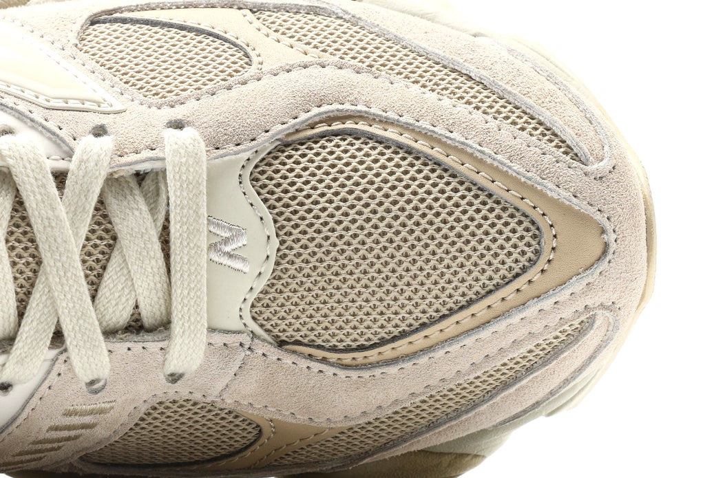 New Balance 9060 Tan/Off-White