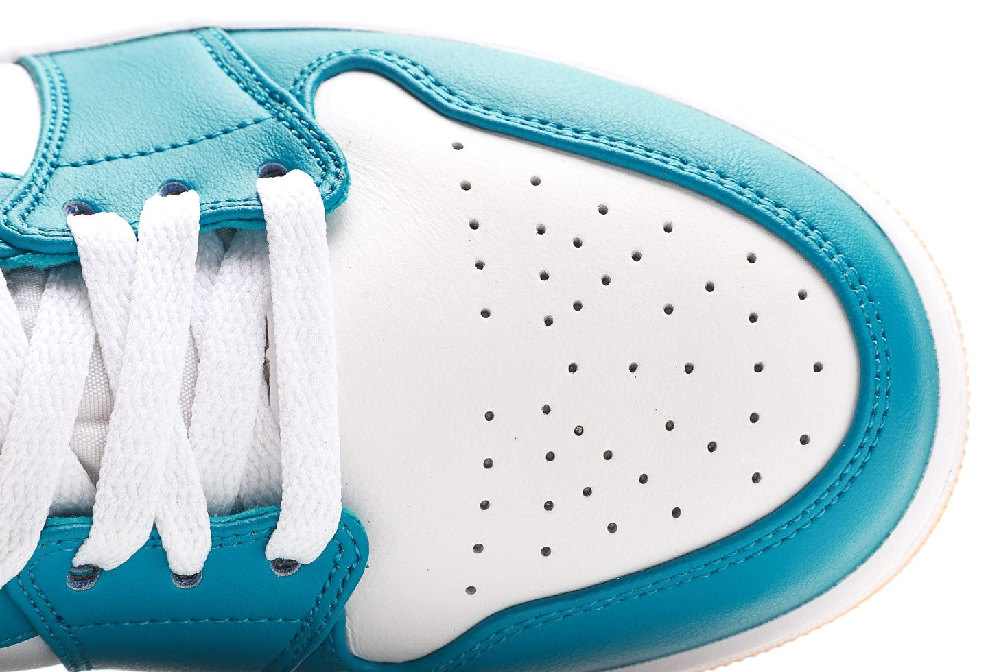 Air Jordan 1 Mid Aquatone