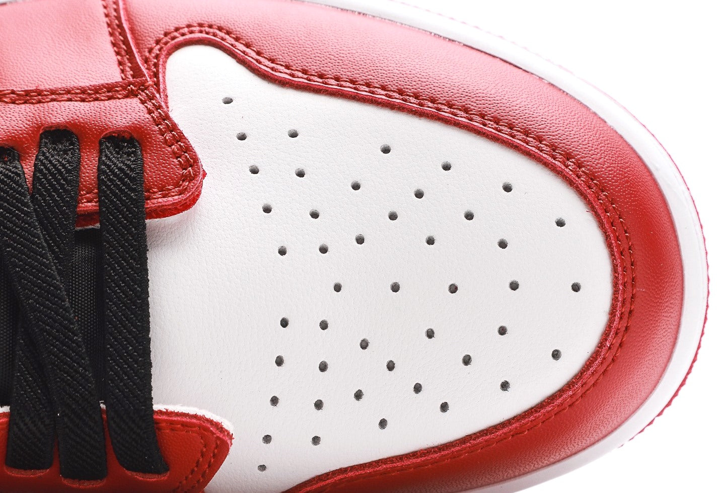 Air Jordan 1 Low FlyEase “Gym Red”